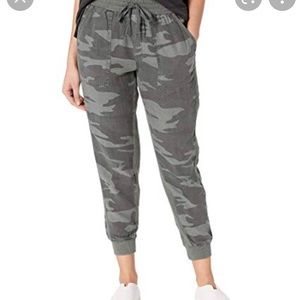 Splendid Boardwalk Jogger - Camo